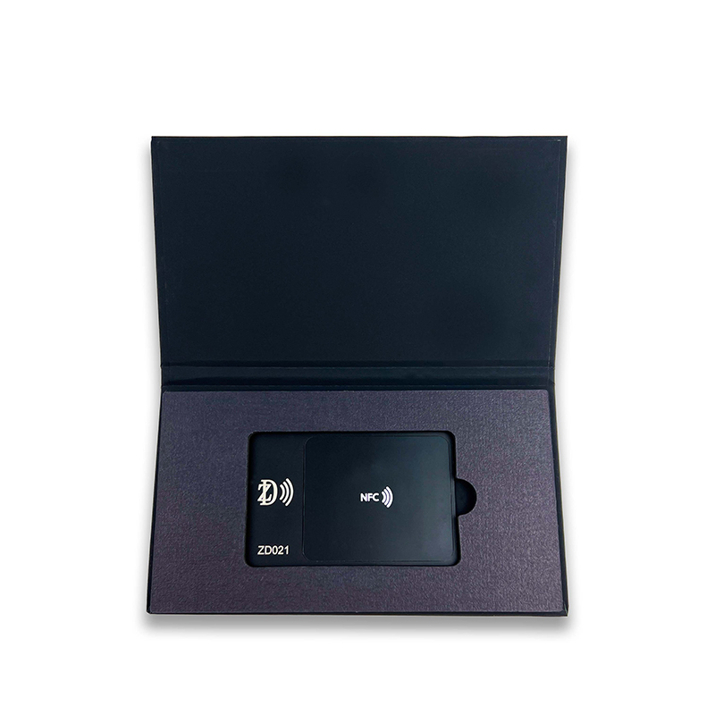  NTAG213 Metallic Nfc Card Metal Business Card with card holder