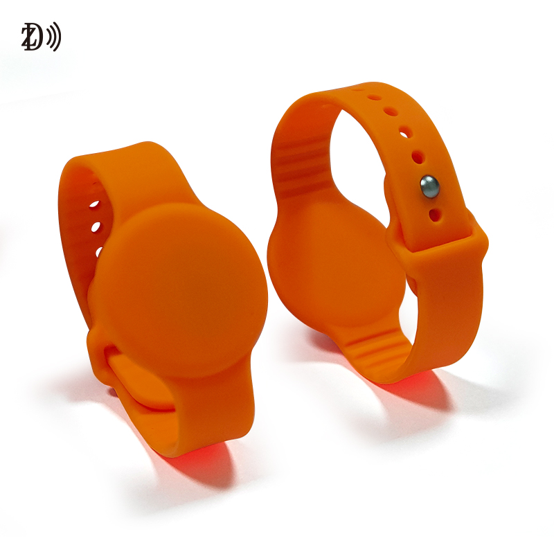 Round Face NFC Silicone Wristband
